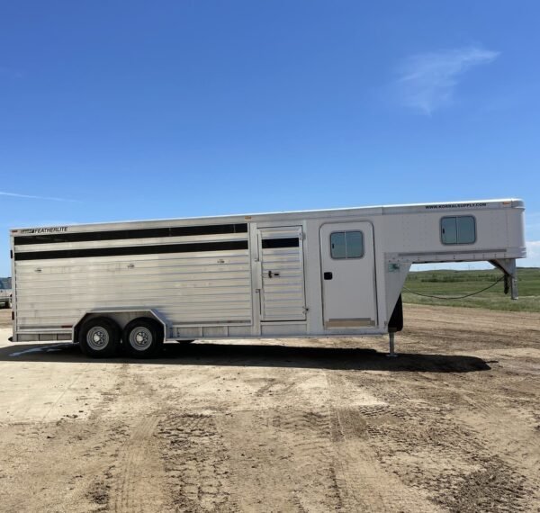 Used 2010 Featherlite 24FT Stock Combo – 2 Compartments - Image 3