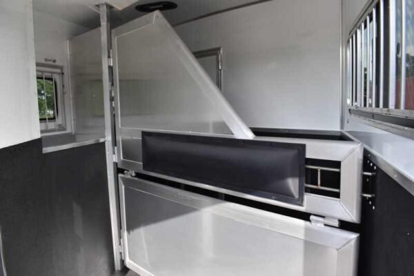 2020 Lakota Colt 8209SO 2 Horse Trailer with 9′ Short Wall - Image 18