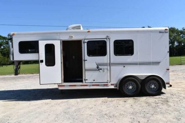 Used 2005 Silver Star 2HGNLQ 2 Horse Trailer with 4′ Short Wall - Image 6