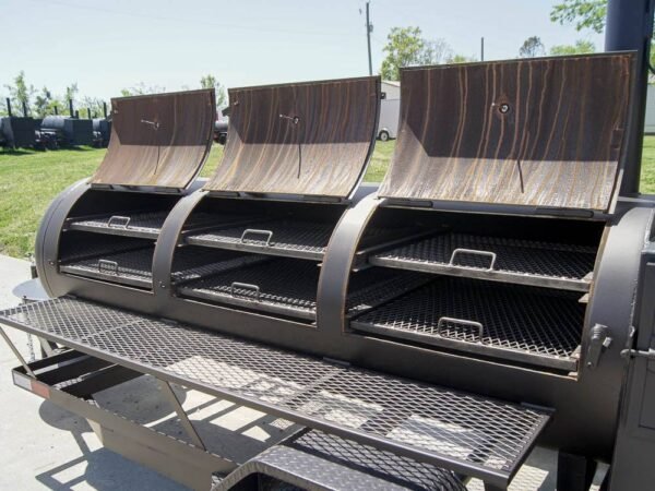 330 Gallon Pull Behind BBQ Smoker - Image 12