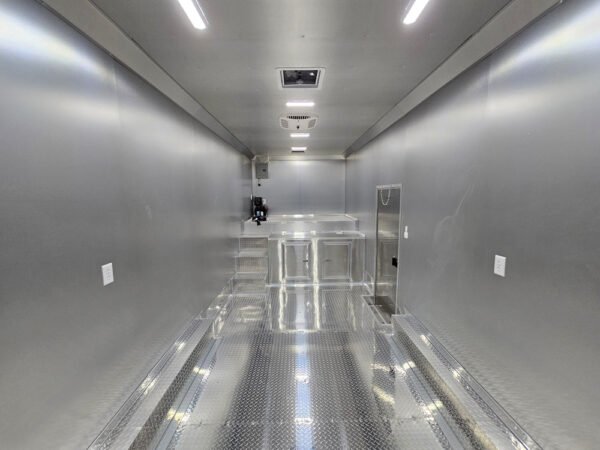 8.5' X 30' Custom Gooseneck Enclosed Trailer - Image 18