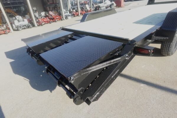 7X22 Gooseneck Equipment Trailer with (2) 7K Axles & Mini King Kong Ramps - Image 14