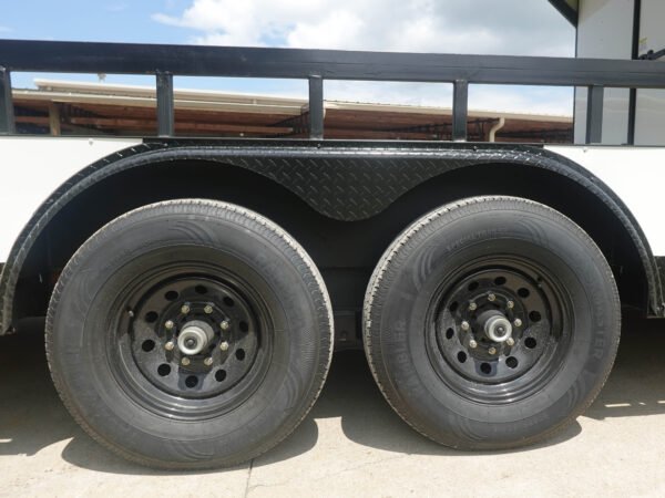 8.5' x 24' White Hybrid Trailer - Image 12