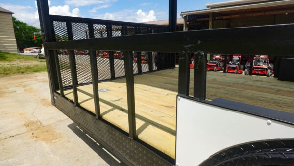 8.5' x 24' White Hybrid Trailer - Image 4