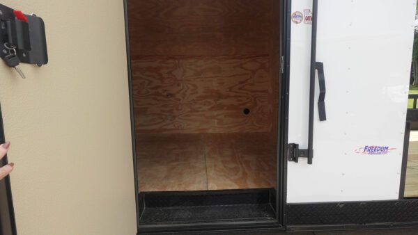 8.5' x 24' White Hybrid Trailer - Image 14