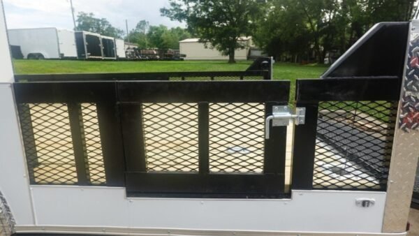 8.5' x 20' White V-Nose Hybrid Enclosed Trailer - Image 12