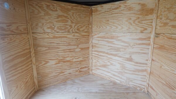 8.5' x 20' White V-Nose Hybrid Enclosed Trailer - Image 17