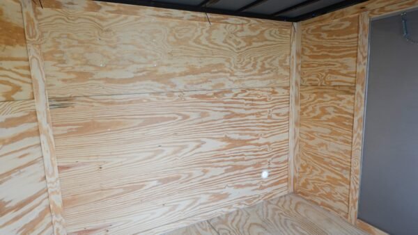8.5' x 20' White V-Nose Hybrid Enclosed Trailer - Image 20
